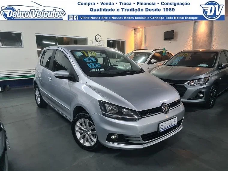 VW - VolksWagen Fox Connect 1.6 Flex 8V 5p